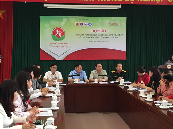 Họp báo thông tin về chiến dịch khám chữa bệnh nhân đạo và chăm sóc sức khỏe cộng đồng 2014